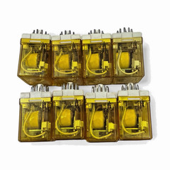 IDEC 11 Pin 120V Relay RR3PA-L Qty 7 + HItachi 23920 11 Pin – Industrial Pullout