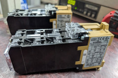 🤪 2) ALLEN BRADLEY AC RELAY 115-120 VAC COIL 10 AMP 700S-P1020A1