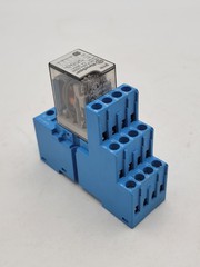 Finder 94.04 Relay With Socket Base 7A 250VAC 24VDC 55.34.9.024.0000