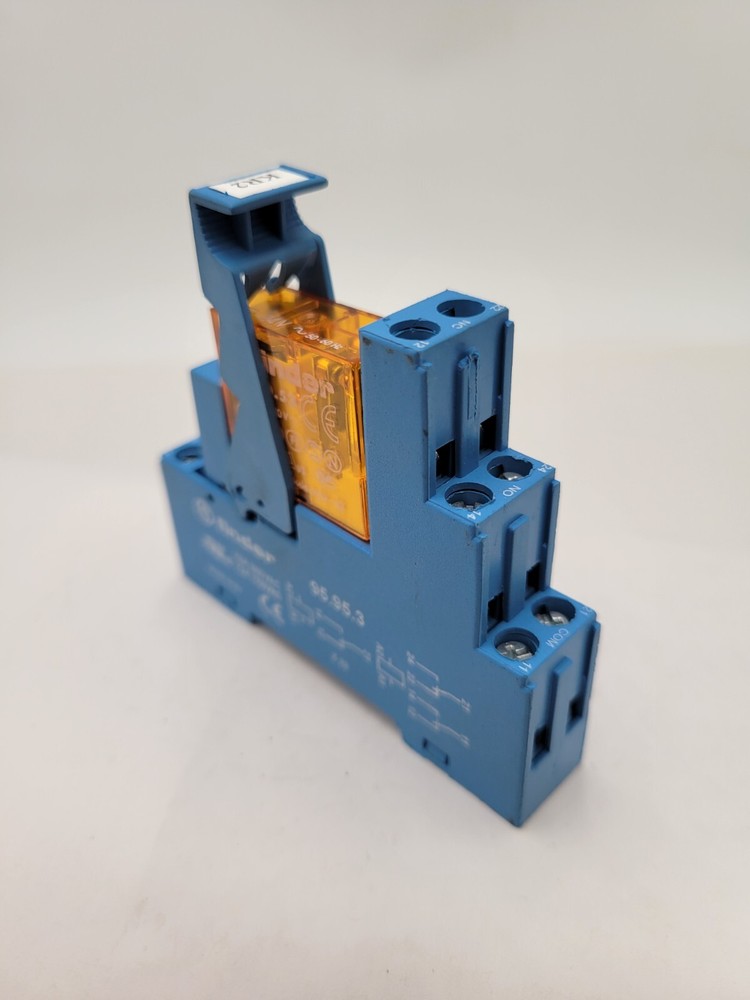 Finder 95.95.3 Socket Base 10 Amp 300VAC with Relay 40.52 8A 250V Coil 24V