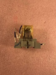 IDEC SH2B-05 RELAY BASE WITH RH2B-U DC24V RELAY
