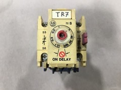 Allen-Bradley 700-F400A1 Relay Series B 196-FTA Pneumatic Timer Series B #021C19