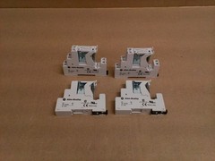 700-HK32Z24-4 B Allen Bradley NEW Relay DPDT 8A 24VDC LED W/Socket 700-HN222 B