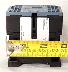 Siemens Sirius 3RH2122-2BB40 Contactor Relay 10A 240V AC / DC 24V