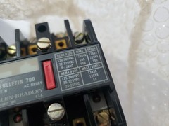 Allen-Bradley 700-N200A1 Type N AC RELAY 2 Pole 10A 115/120 VAC