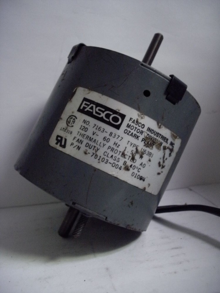 FASCO 7163-8377 U63B1 AC FAN MOTOR 120VAC 1.58A 60Hz 1/4HP