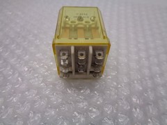 IDEC RR3B-U RELAY 120V NSNP