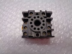 OMRON PF113A-E RELAY BASE LOT OF 4 NSNP