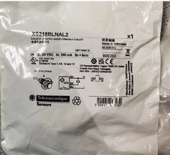 1PC NEW Schneider Telemecanique Proximity switch sensor XS218BLNAL2 #LL