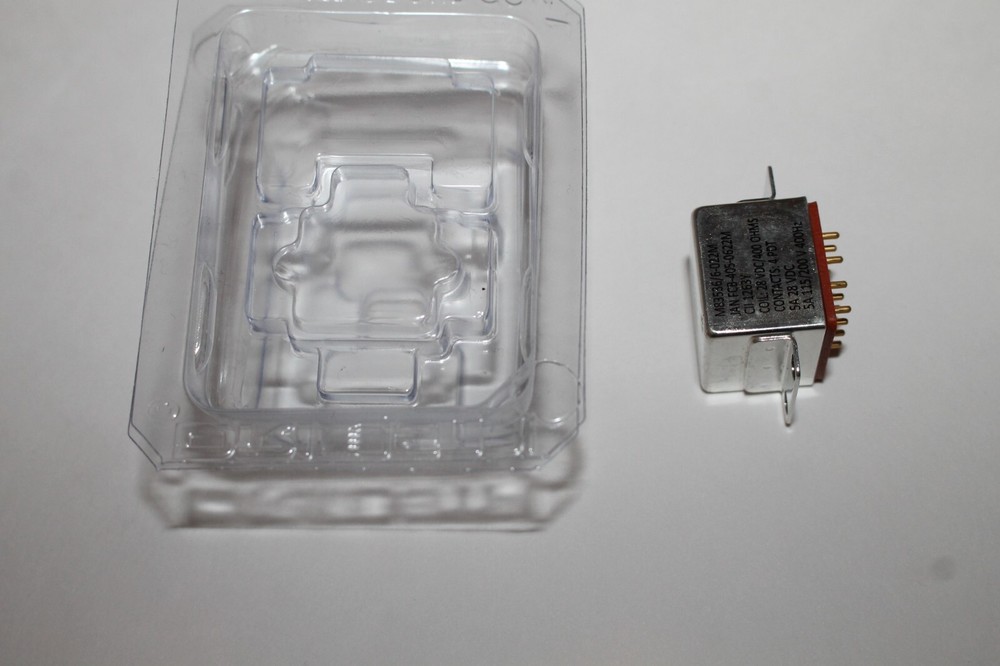 M83536/6-022M Electromagnetic Relay 5A 28V NOS NEW!
