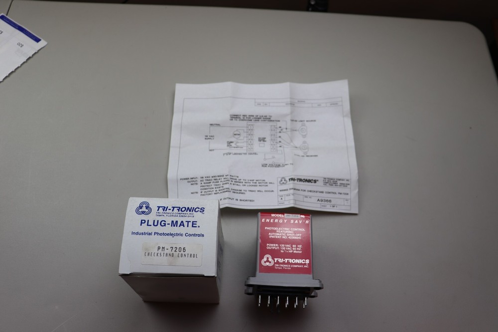 Tri-Tronics Plug-Mate Photoelectric Control Energy Saver 120 Vac 60 Hz PM7206
