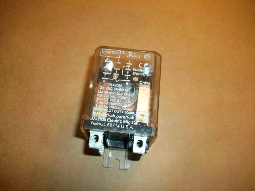 DAYTON Ice Cube Relay 1A490M 24vac Coil USED