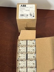 (10) ABB CR-M024DC3 Pluggable Interface Relay 1SVR405612R1000 3PDT 10A 24VDC New