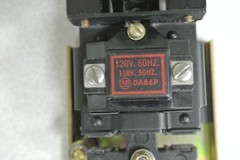 ALLEN-BRADLEY 700-BXL840A1 – AC RELAY TYPE BXL – 110/120V, 8-POLE – NEW SURPLUS
