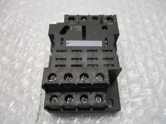 SCHNEIDER ELECTRIC RPZF4 RELAY BASE NSNP