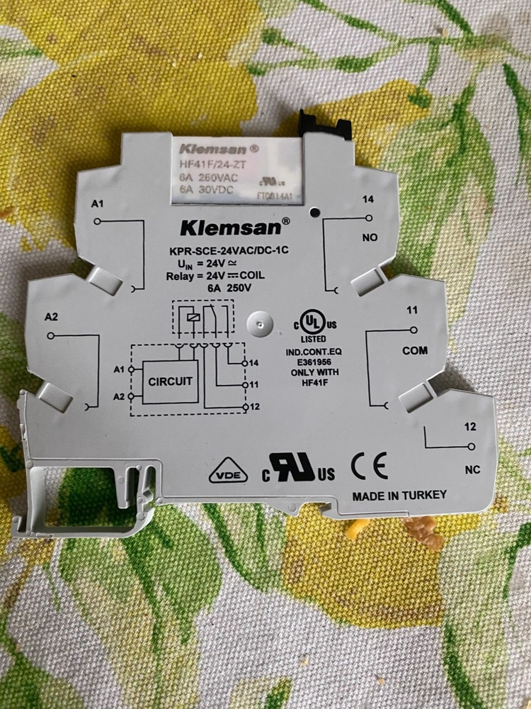 KPRSCE24VACDC1 INTERFACE RELAY 35MM DIN RAIL MOUNT FINGER-SAFE 24 VAC/VDC COIL V