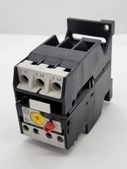 General Electric RT1N Overload Relay w Base Adaptor 0.8/12.0A 600V RTXP