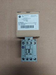 ALLEN BRADLEY 700-CF220D CONTROL RELAY 2 NO 2 NC 110/120V 50/60Hz NEW
