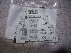 Allen Bradley 700-TBR24 Ser: A 24V Relay w/ 700-HLT1Z* Ser: A