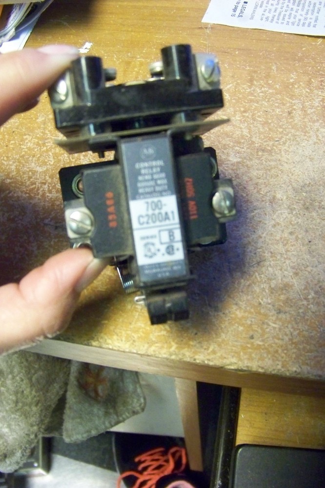 nos allen bradley 700-c200a1 control relay