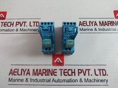 Lot of 2X Finder 94.04 Relay With Base 10a 300v