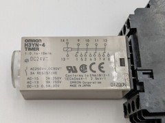 OMRON H3YN-4 Timer Relay w Base PYF14A-E 1 Second – 1 Minute 14 Pin Adjustable