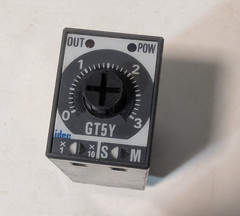 IDEC GT5Y-2SN compact plug-in analog timer on-delay relay, 100-120VAC