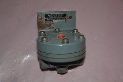 MOORE PRODUCTS 7200S13 61F BOOSTER RELAY NEW