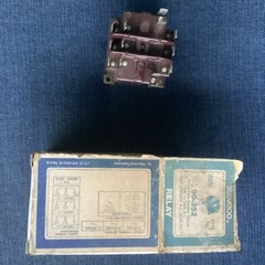 Steveco 90-352 Relay DPDT 12A 125V | Double Pole Double Throw Heavy Duty Relay