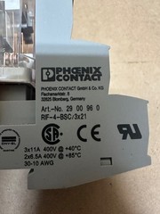 Phoenix Contact 2903702 Single Relay w/ RIF-4-BSC/3×21 Relay Base