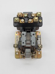 Square D 9050 A010D Pneumatic Timing Relay 600V Series A 120/110V Coil