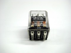 CUTLER HAMMER D5PR31A GENERAL PURPOSE RELAY 120V NSMP