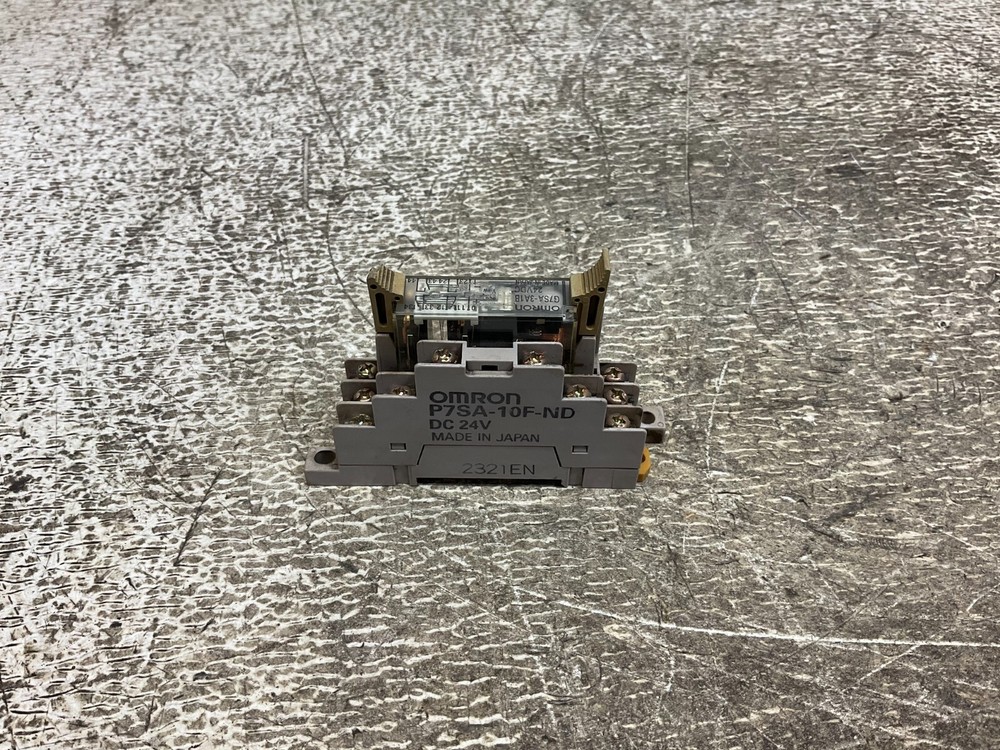 Omron G7SA-3A1B 24 VDC Coil Pilot Relay w/ Base DC24V P7SA-10F-ND (VT)