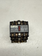 ALLEN BRADLEY 700-N800A1 SER C RELAY 110/120V 50/60HZ (647)