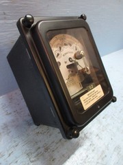 General Electric 705X64G413 2 Stator Watthour Meter DSM-63 Relay GE 3 PH Watt 3P