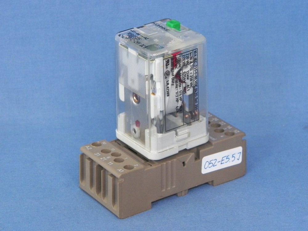 Kuhnke UT3XC-24VDC N with Kuhnke Z345 base