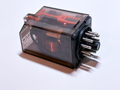 MR306115 SCHRACK MULTIMODE Power RELAY 115VAC 3PDT 10A 250VAC With Test Button