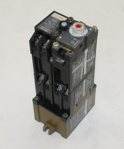 Allen-Bradley 700-PT + 700PT400A1 + 700P400A1 AC Relay with Time Delay Unit