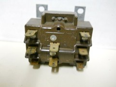 9112 Honeywell R4222N 1085 Switching Relay HN61KK041 120V 3 AMP