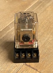 AMF POTTER & BRUMFIELD KRP11DG RELAY 24VDC 8 PIN WITH ACI 115903 SOCKET BASE