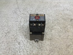 Allen Bradley 700-P800A1 110/115-120 VAC Coil Relay 700P800A1 Type P Ser A