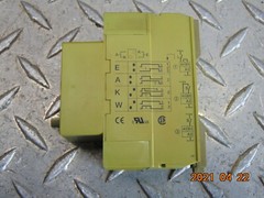 COMAT AM3 AC220-240V TIME DELAY RELAY