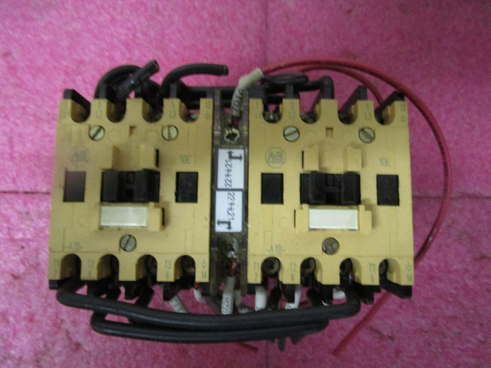 ALLEN-BRADLEY 104-A18ND3 SER. C REV CONTACTOR W/ 100-A18ND3 – USED – FREE SHIP