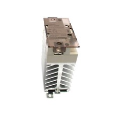 1PCS NEW IN BOX OMRON Solid State Relay G3PE-235B 12-24VDC