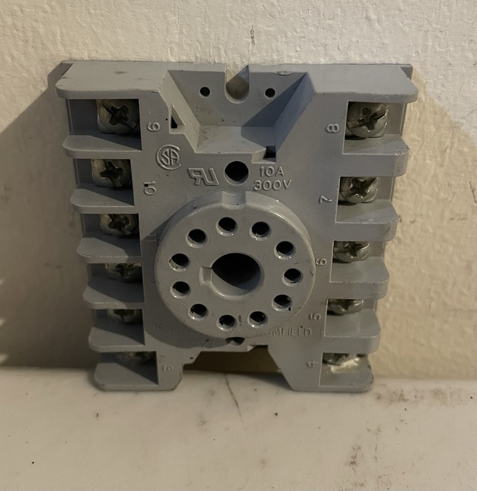 Potter and Brumfield 27E123 Relay Socket FREE SHIPPING, NO BOX