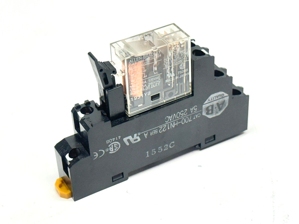 Allen Bradley 700-HK32Z24 Ser A Relay 5A 24VDC w/ 700-HN122 Ser A Relay Base