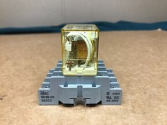 IEC 60255 Relay with Idec Relay Socket Base SH4B-05 Great Working Condition