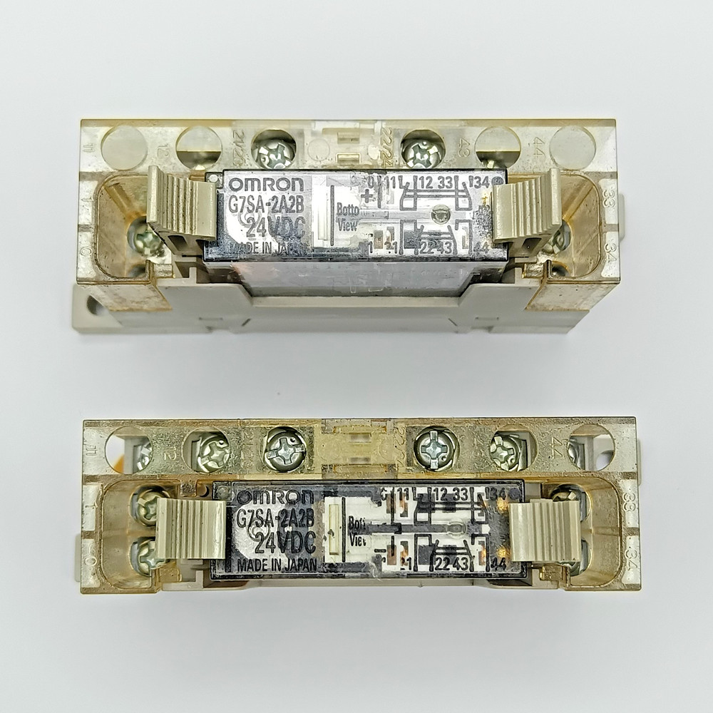 Lot of 2 Omron G7SA-2A2B 24VDC Safety Relays w/ P7SA-10F-ND Bases
