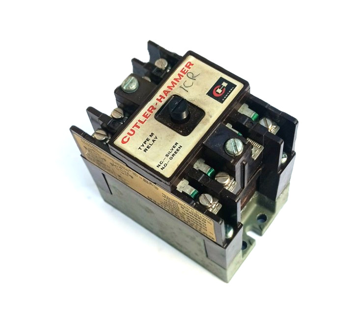 CutlerHammer Type M Relay D26MB D26MPR D26MPL D26MPS, 120V coil, missing 1 screw