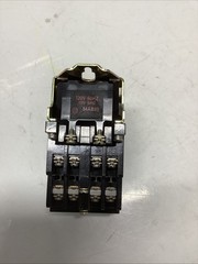 Allen-Bradley Bulletin 700 AC Control Relay 700-N800A1 SER.C. U-586